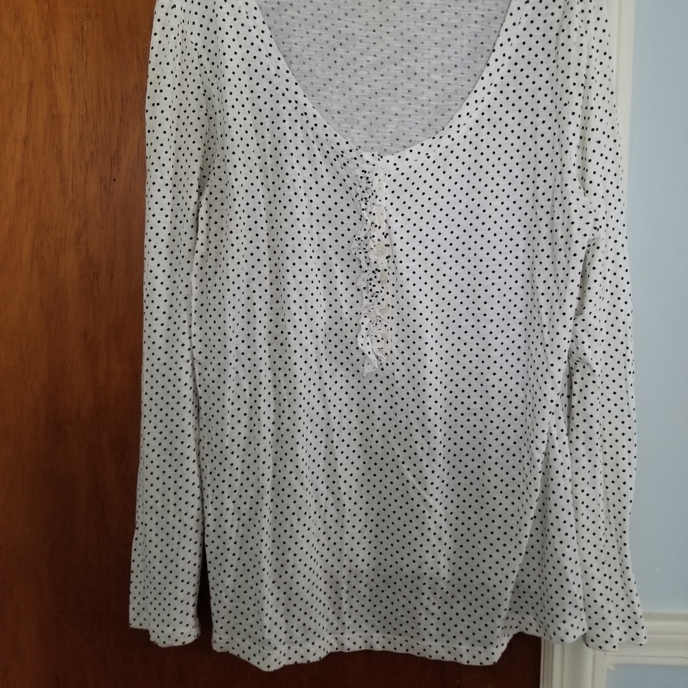 Top/Tee - Picture 2 of 5